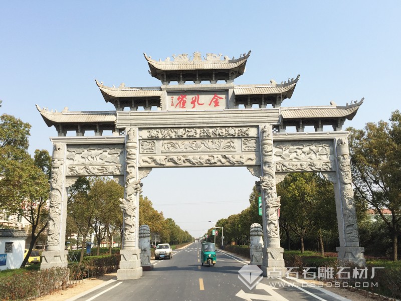 三門五樓青石石牌坊