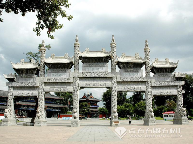 五門七樓沖天柱青石龍柱石牌坊