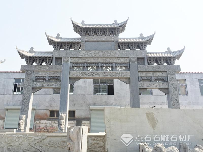三門五樓青石牌坊