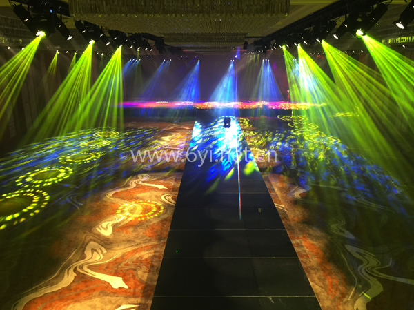 東莞搜于特舞臺燈光項目