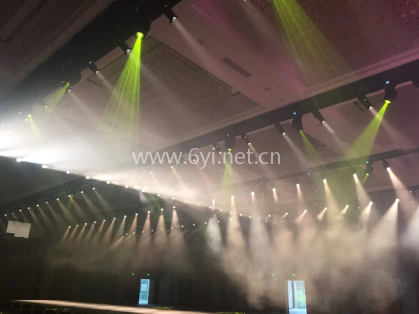 東莞搜于特舞臺燈光項目