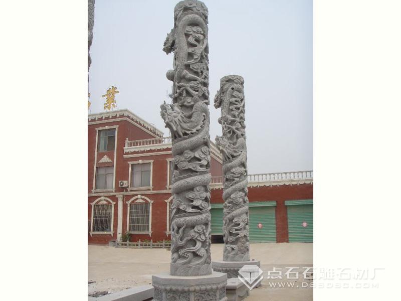 石雕龍柱 石雕龍柱